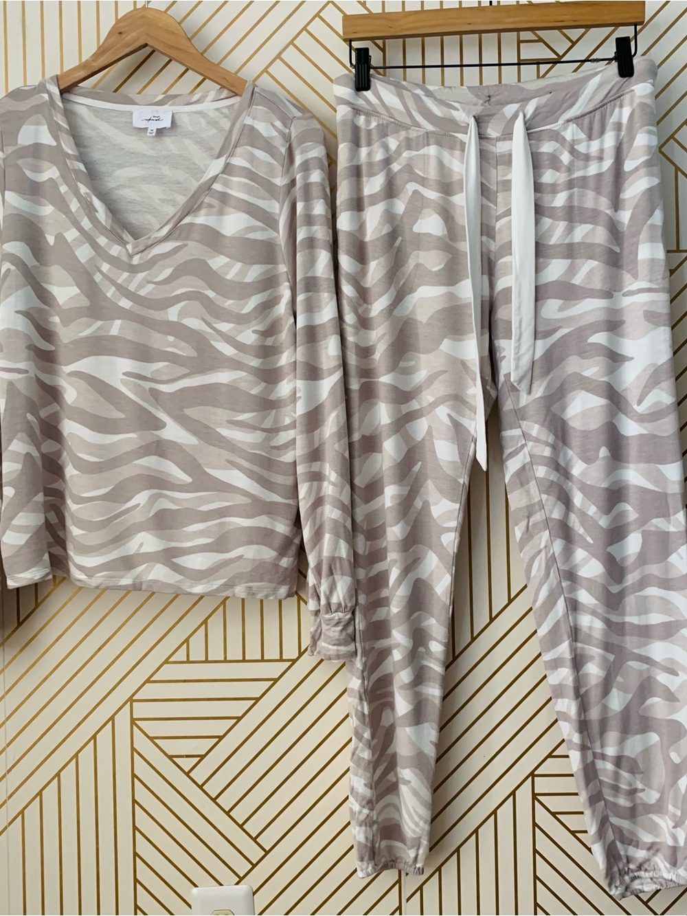 Soma Weekend SOMAWKND Sunday Lounge Set joggers graceful zebra neutral print  M - Picture 10 of 11
